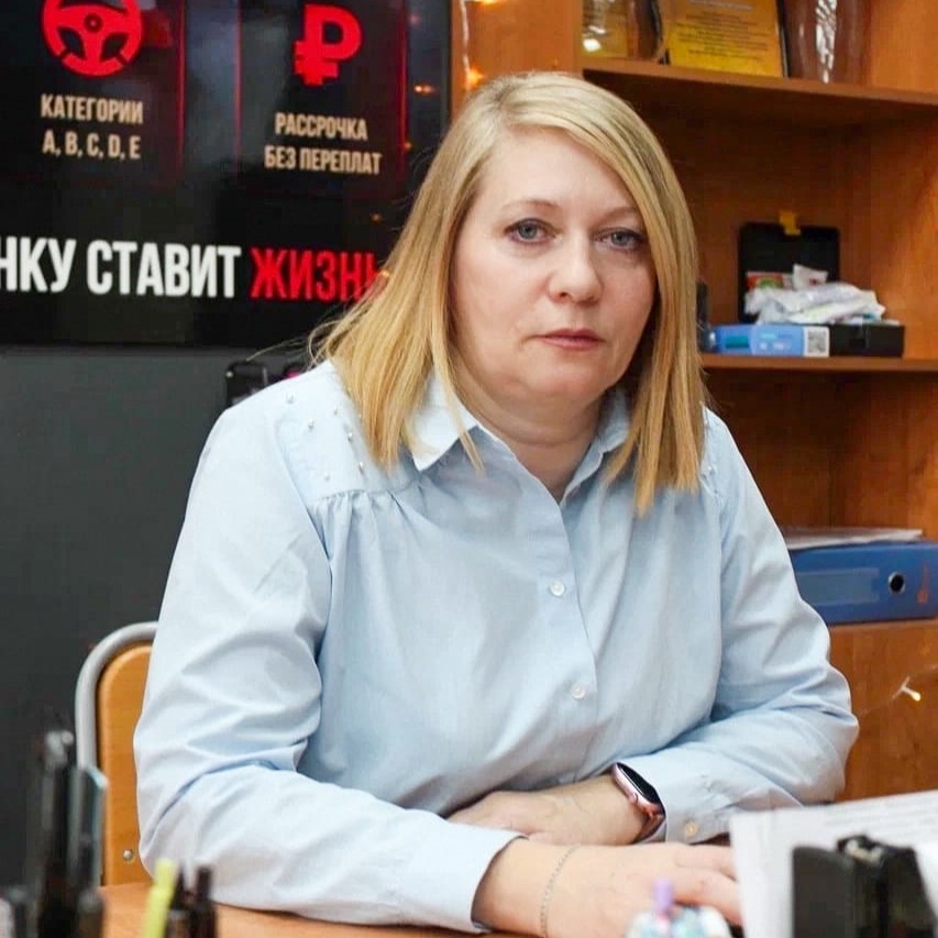Автоинструктор Игорь Игоревич